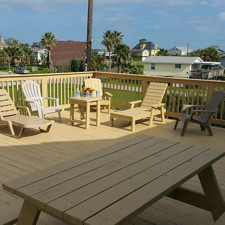 Private Beach -- Away From The Crowds - Ocean Views -Short Drive To Moody Gardens, Schlitter Bahn, Pleasure Pier Galveston Esterno foto