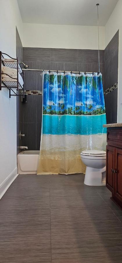 Private Beach -- Away From The Crowds - Ocean Views -Short Drive To Moody Gardens, Schlitter Bahn, Pleasure Pier Galveston Esterno foto