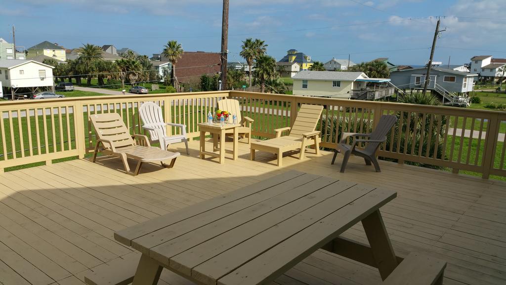 Private Beach -- Away From The Crowds - Ocean Views -Short Drive To Moody Gardens, Schlitter Bahn, Pleasure Pier Galveston Esterno foto